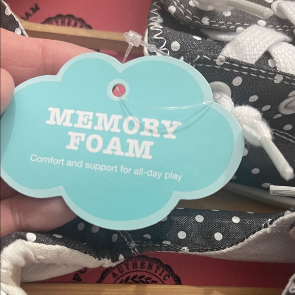 SO - Memory Foam Polka Dot Kids Shoes - Black/Dark Gray and White- 🆕 - Picture 5 of 7